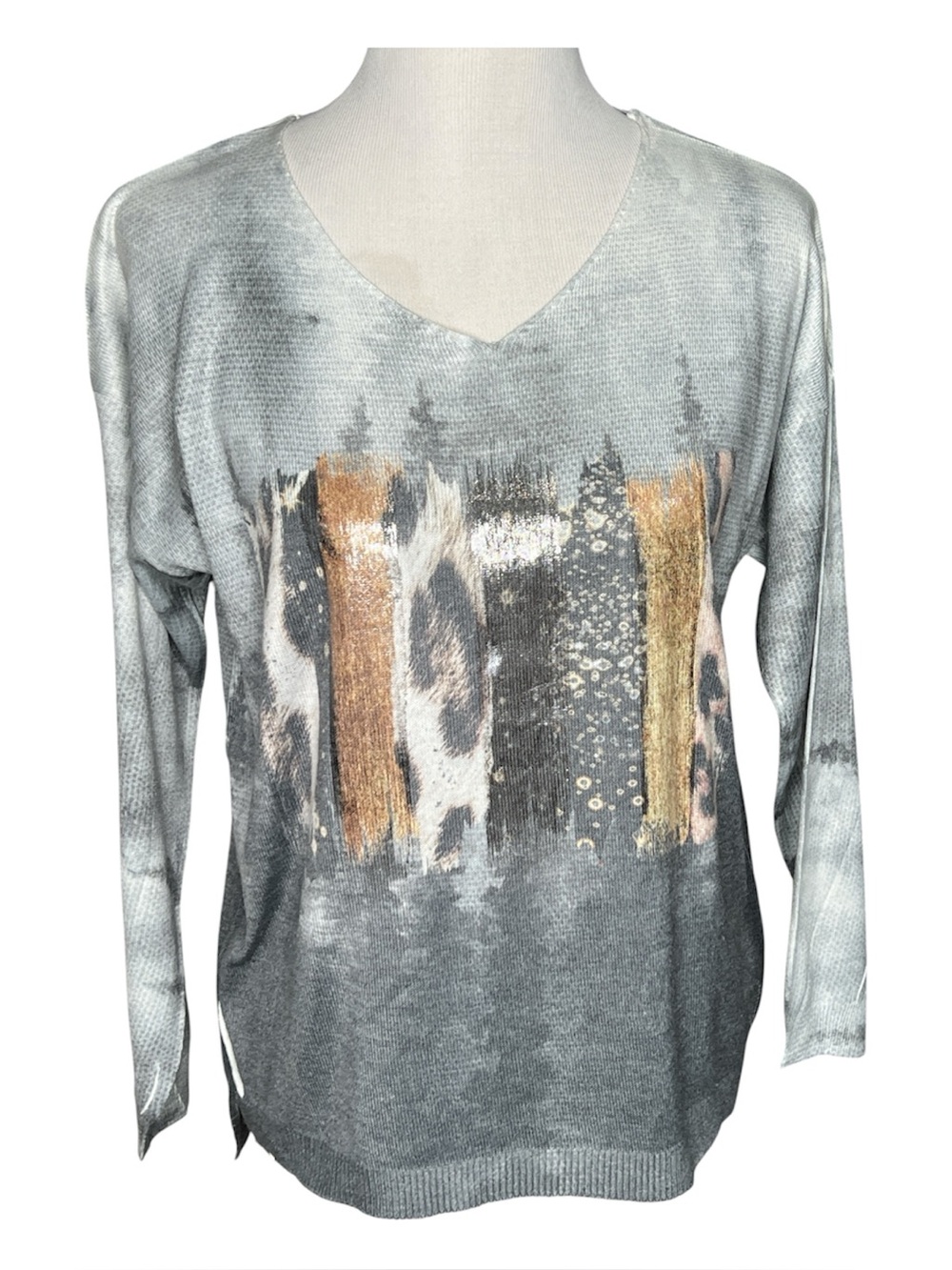 V-Neck Sweater Light Gray Multicolor Animal Print Made n Italy Silky Soft Tiedye